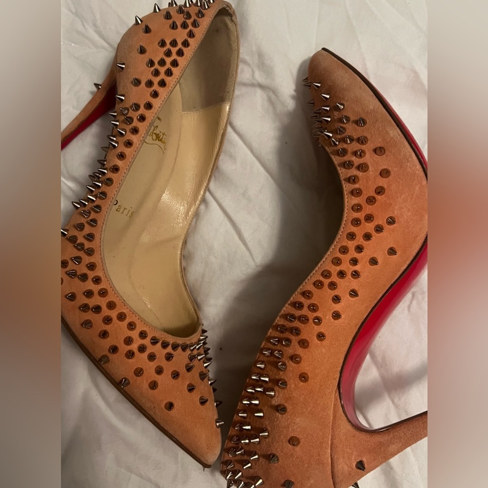 Euro size 38